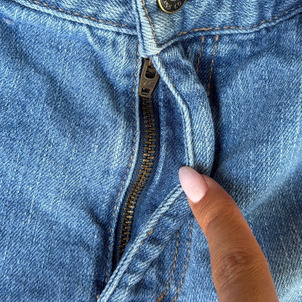 Lauren Ralph‎ Lauren Medium Wash Denim Cut Off Shorts Raw Hem Blue Size 8 VTG - Picture 4 of 9